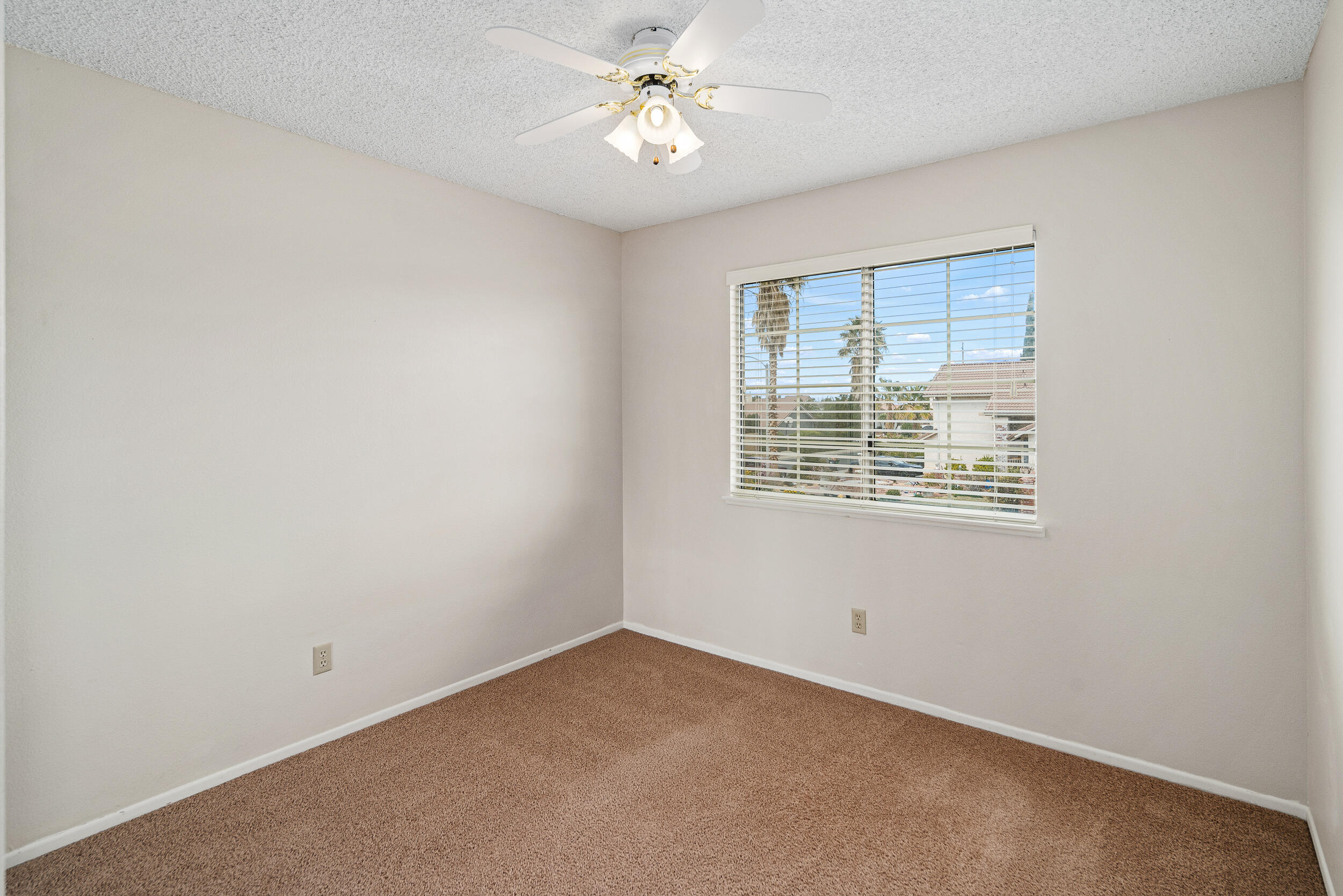 1318 Kings Road Palmdale, CA 93551 - Photo 21 of 36 Kings-21