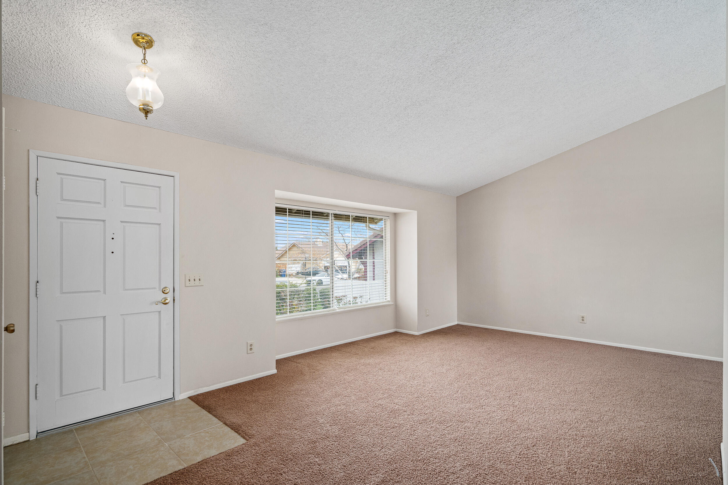 1318 Kings Road Palmdale, CA 93551 - Photo 5 of 36 Kings-05
