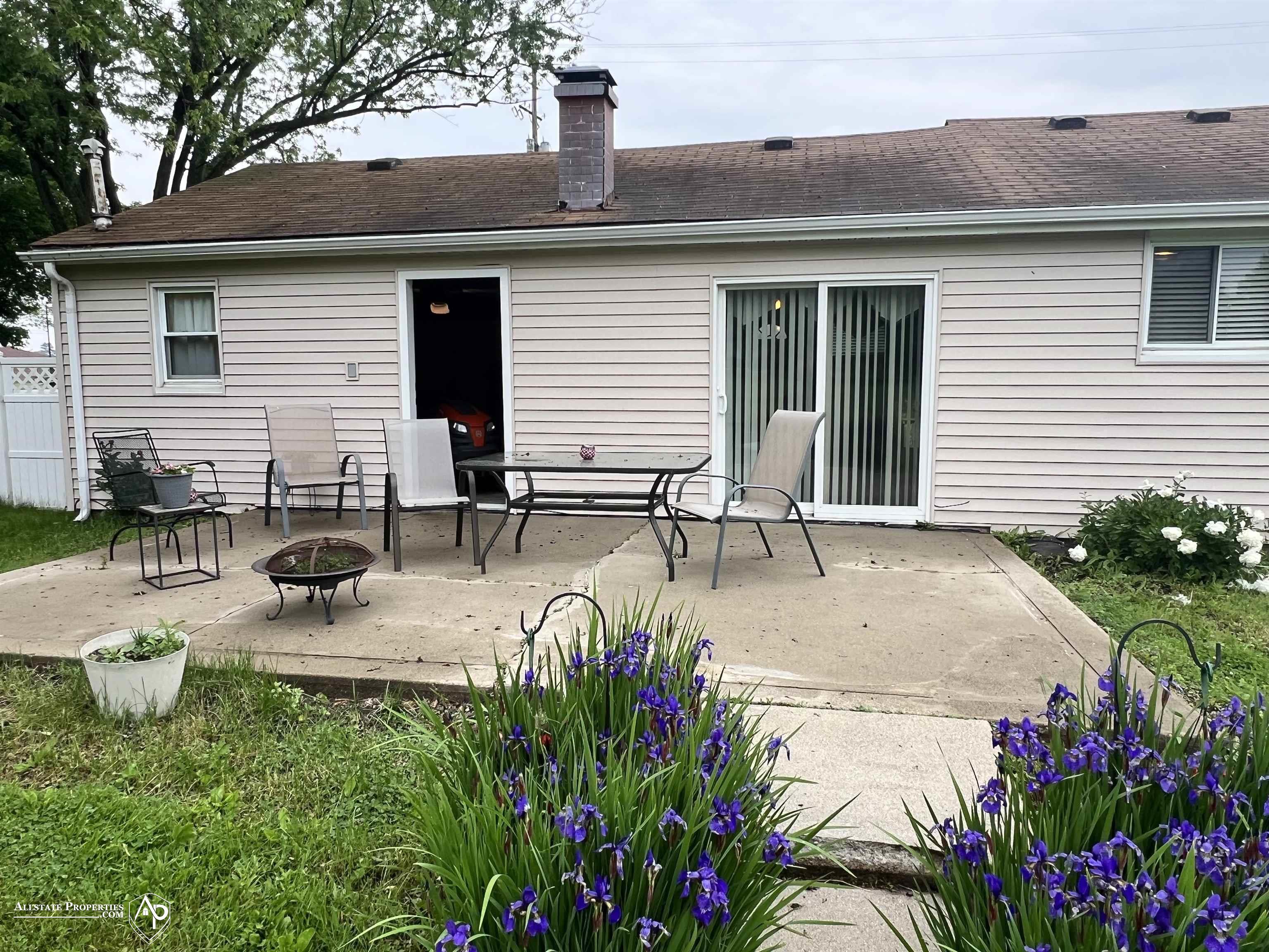 4182 Lapeer Road Burton, MI 48509 - Photo 17 of 19 50177421-5bc37a21-b088-479e-8024-5ce65f273c1f.JPG