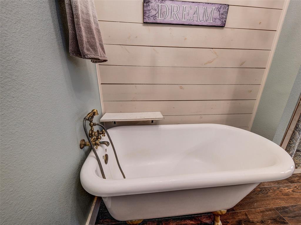 4983 Applegate Road Bowie, TX 76230 - Photo 21 of 40