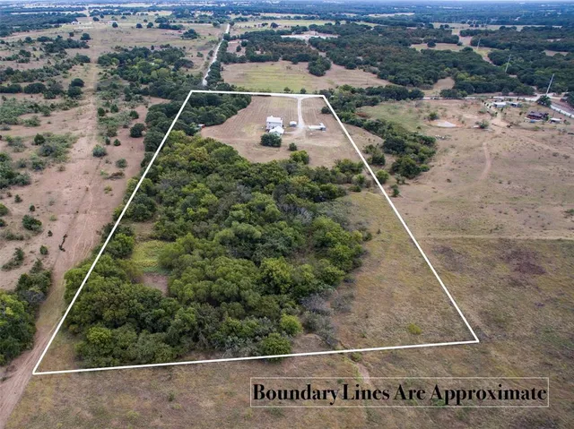 $750,000 | 4983 Applegate Road, Bowie, TX 76230