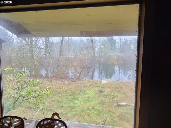 $1,500,000 | 820 Frontage Road, Cascade Locks, OR 97014