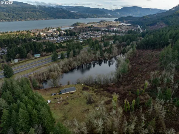 $1,500,000 | 820 Frontage Road, Cascade Locks, OR 97014