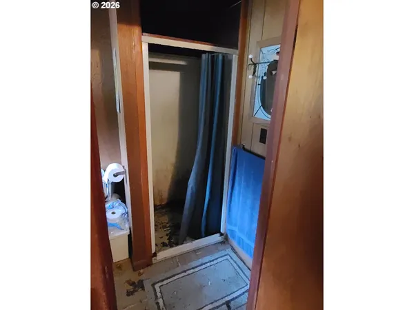 $1,500,000 | 820 Frontage Road, Cascade Locks, OR 97014