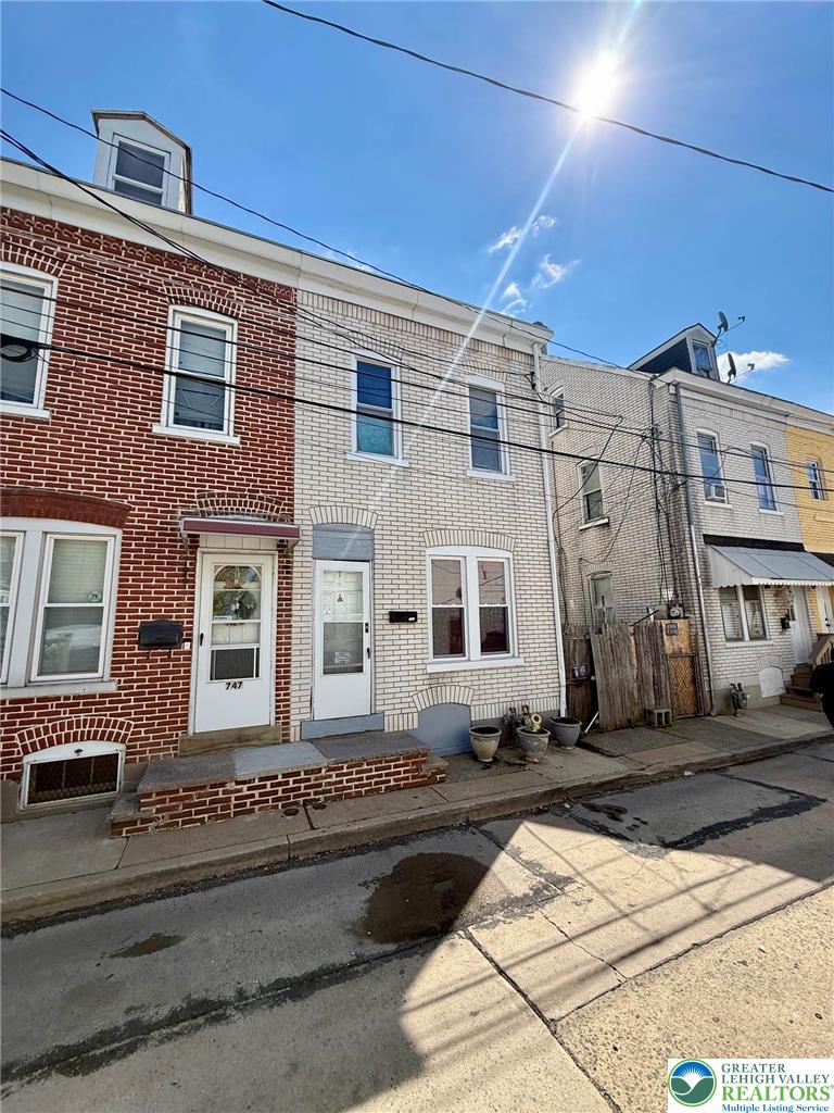 117 Ridge Avenue Allentown, PA 18102 - Photo 2 of 5 745 N Fountain