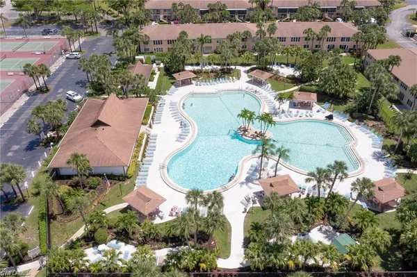 $254,900 | 3832 Snowflake Lane, Unit 1207, Naples, FL 34112