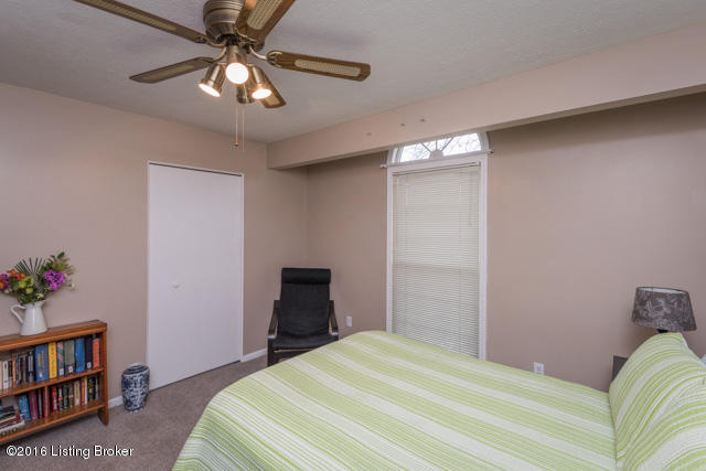 7118 Ridge Creek Road Louisville, KY 40291 - Photo 20 of 35 017