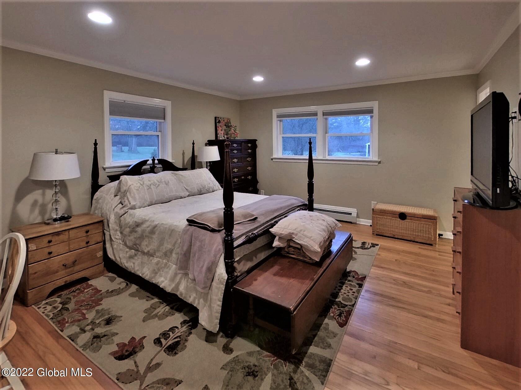 26 Droms Road Rexford, NY 12148 - Photo 16 of 31 G1_PrimaryBr_1i