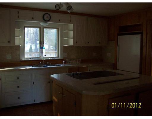 36 Tapawingo Road Harrison, ME 04040 - Photo 2 of 6 Kitchen.