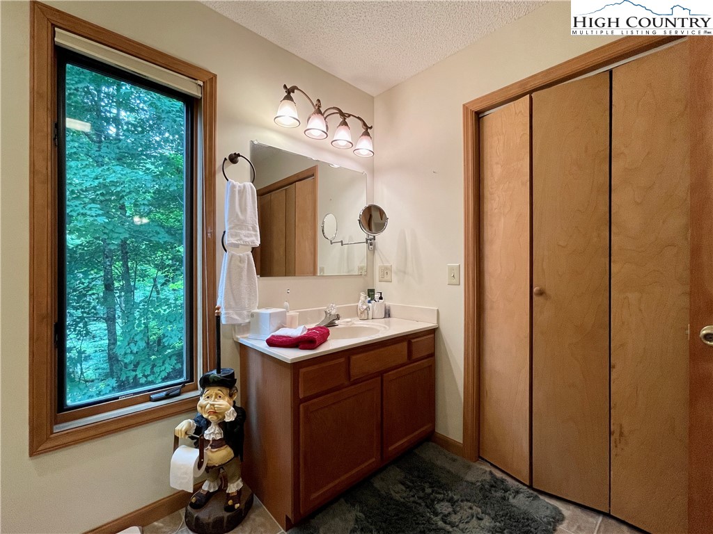 128 Tamarack Road Beech Mountain, NC 28604 - Photo 24 of 40 Gallery Image 24