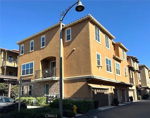 $1,028,000 | 108 Aliso Ridge Loop, Mission Viejo, CA 92691