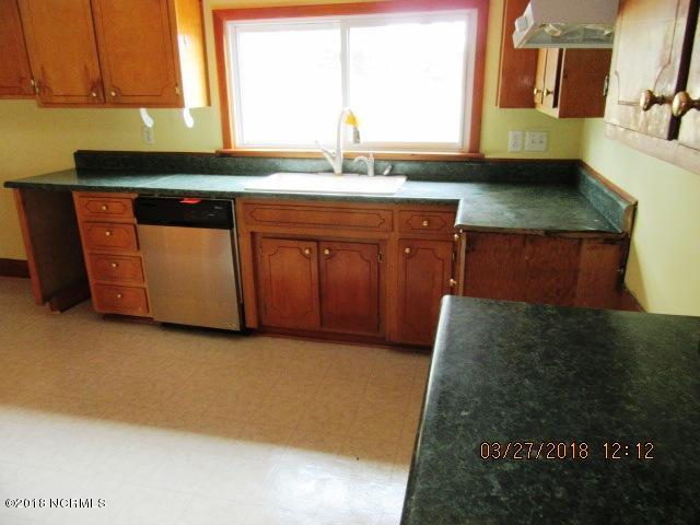 3223 Whortonsville Road Merritt, NC 28556 - Photo 3 of 14 3223 Whortonsville Kitchen