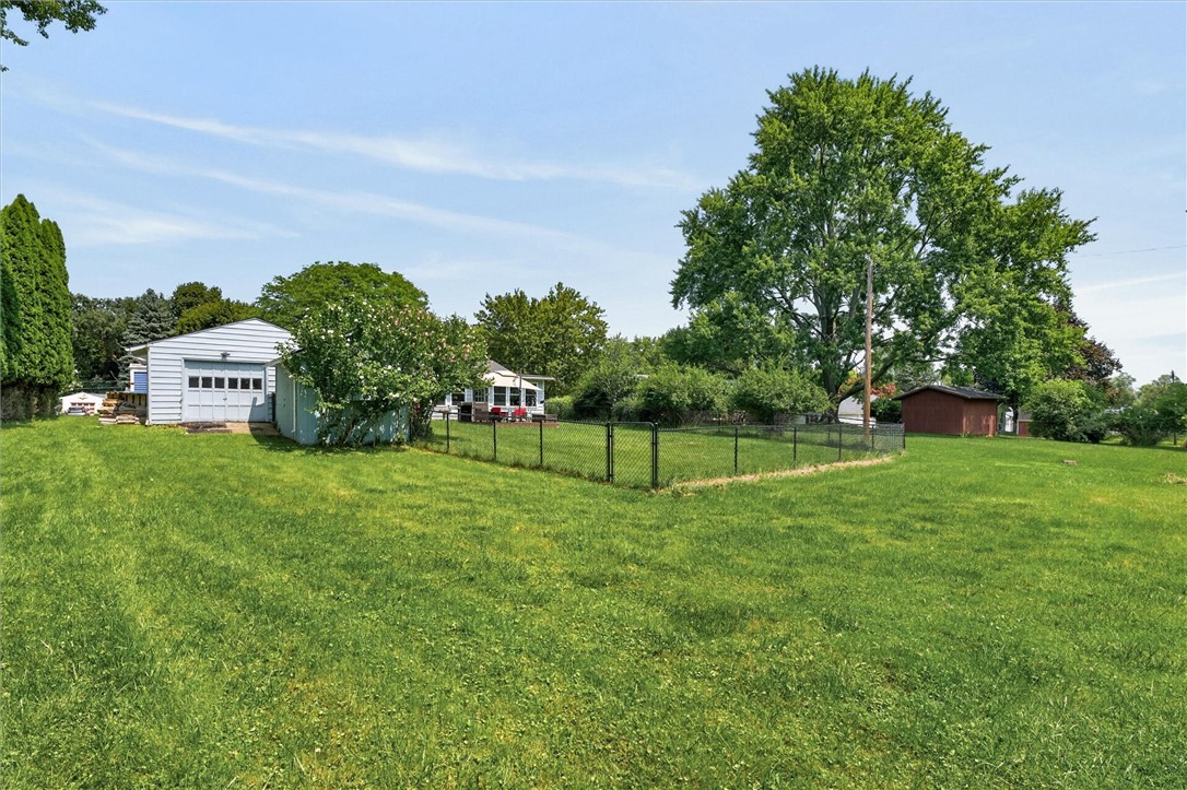 61 Faircrest Road Henrietta, NY 14623 - Photo 6 of 50 Huge backyard