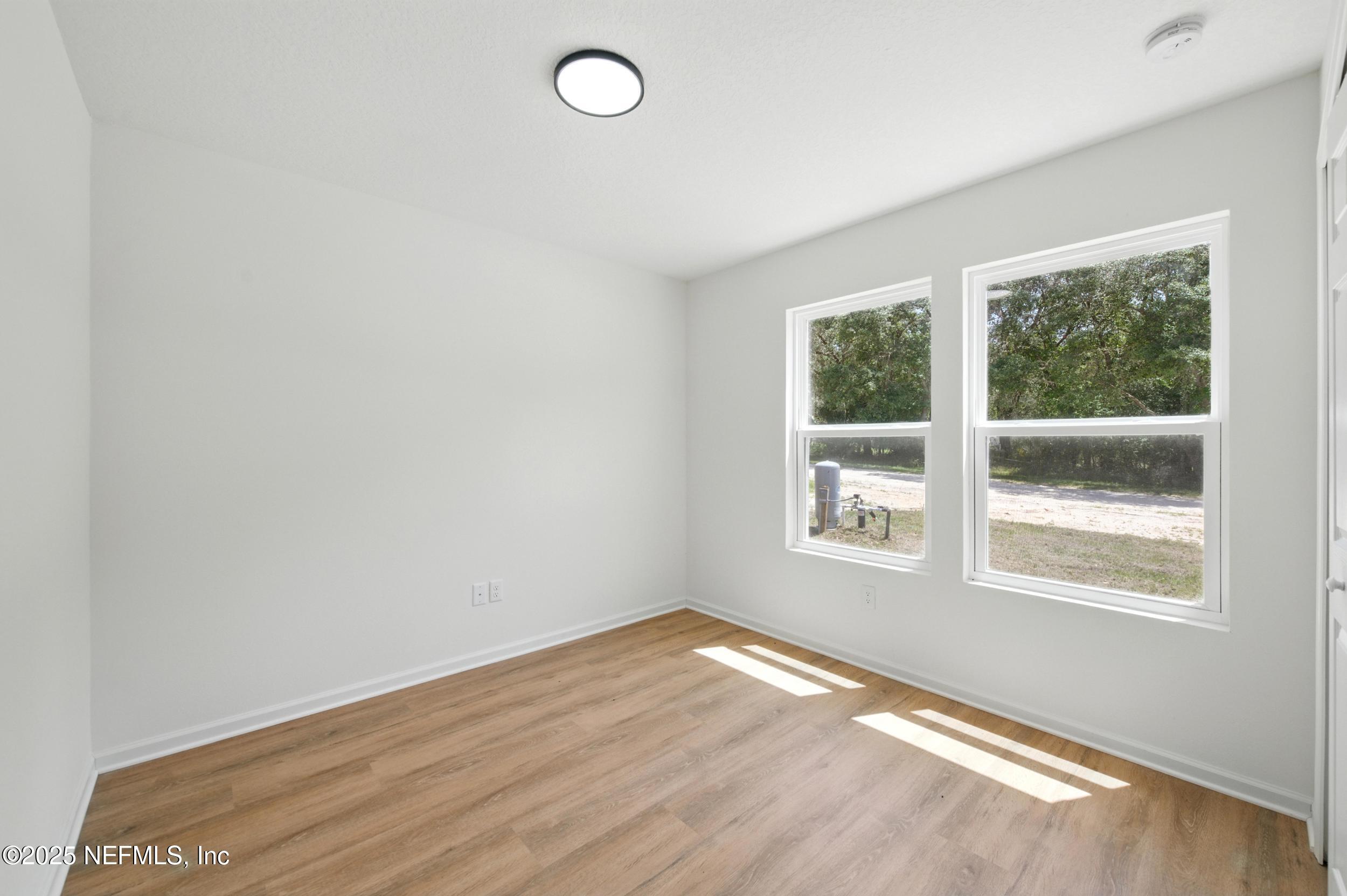 323 Rustic Road Satsuma, FL 32189 - Photo 9 of 29 photo_005