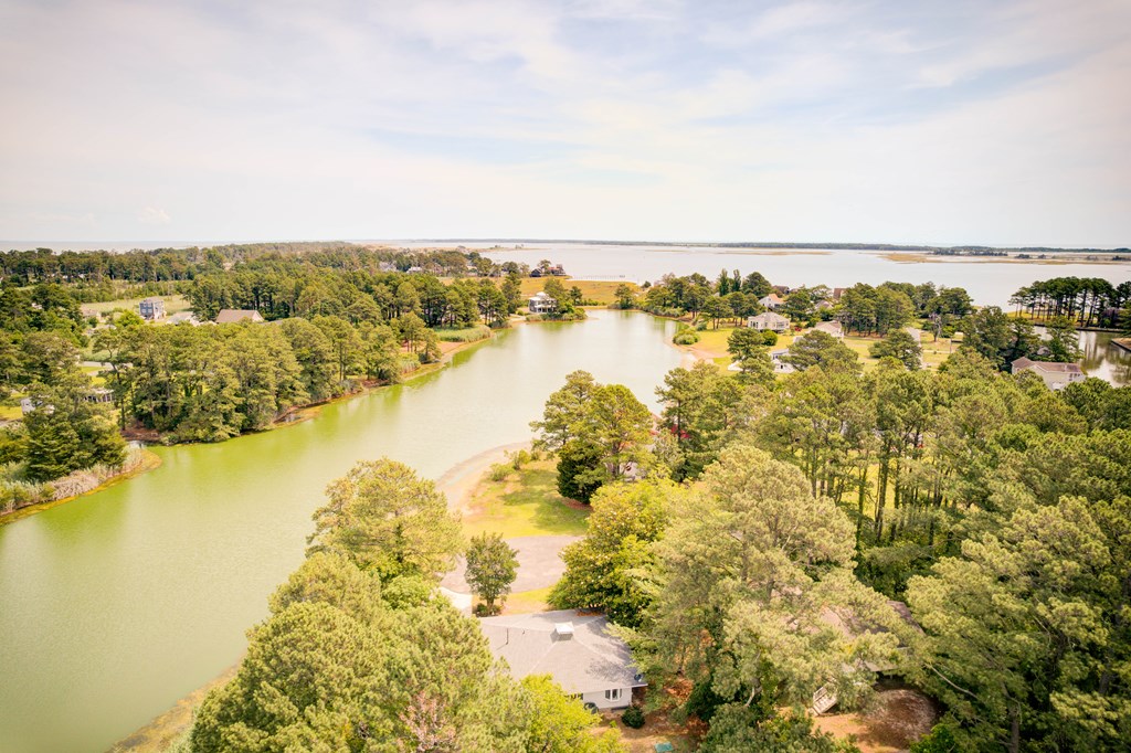 5290 Lakeview Road Chincoteague Island, VA 23336 - Photo 4 of 54