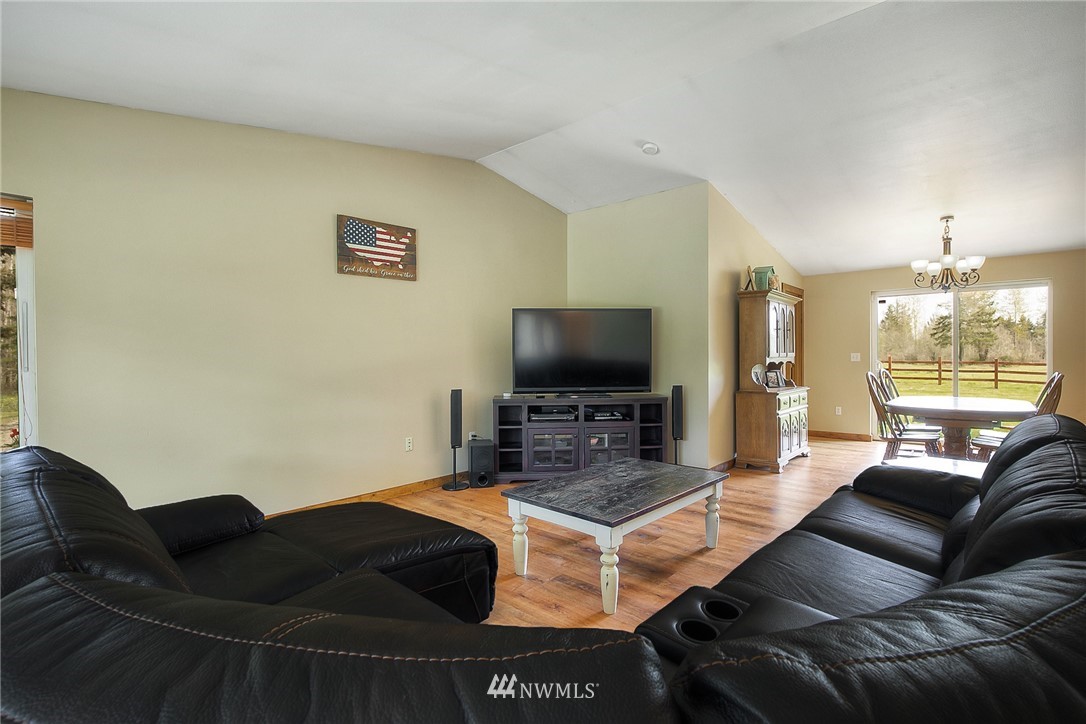 13016 Vail Road Southeast Yelm, WA 98597 - Photo 5 of 25 Gallery Image 5