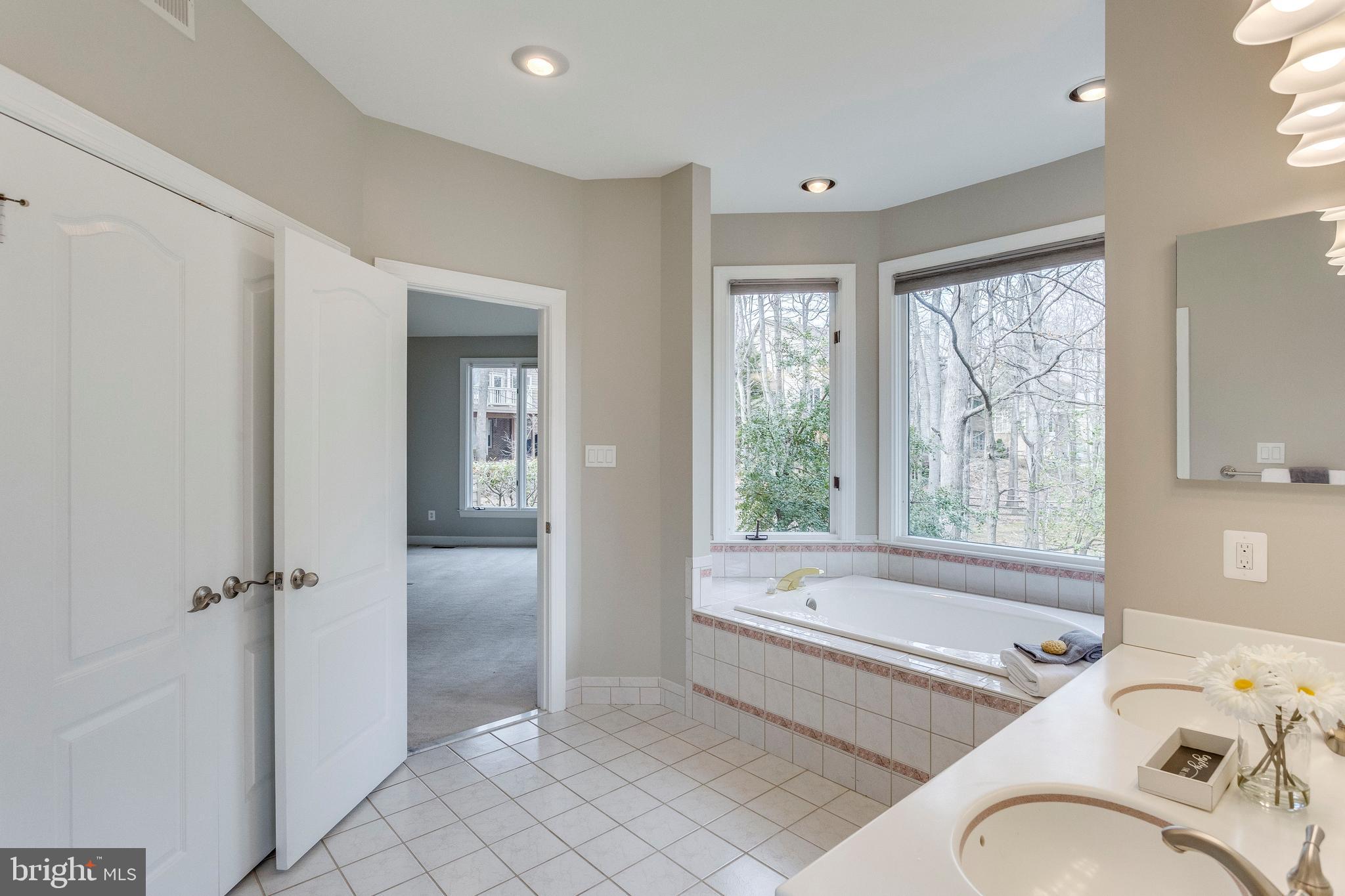 1308 Sawbridge Way Reston, VA 20194 - Photo 32 of 61