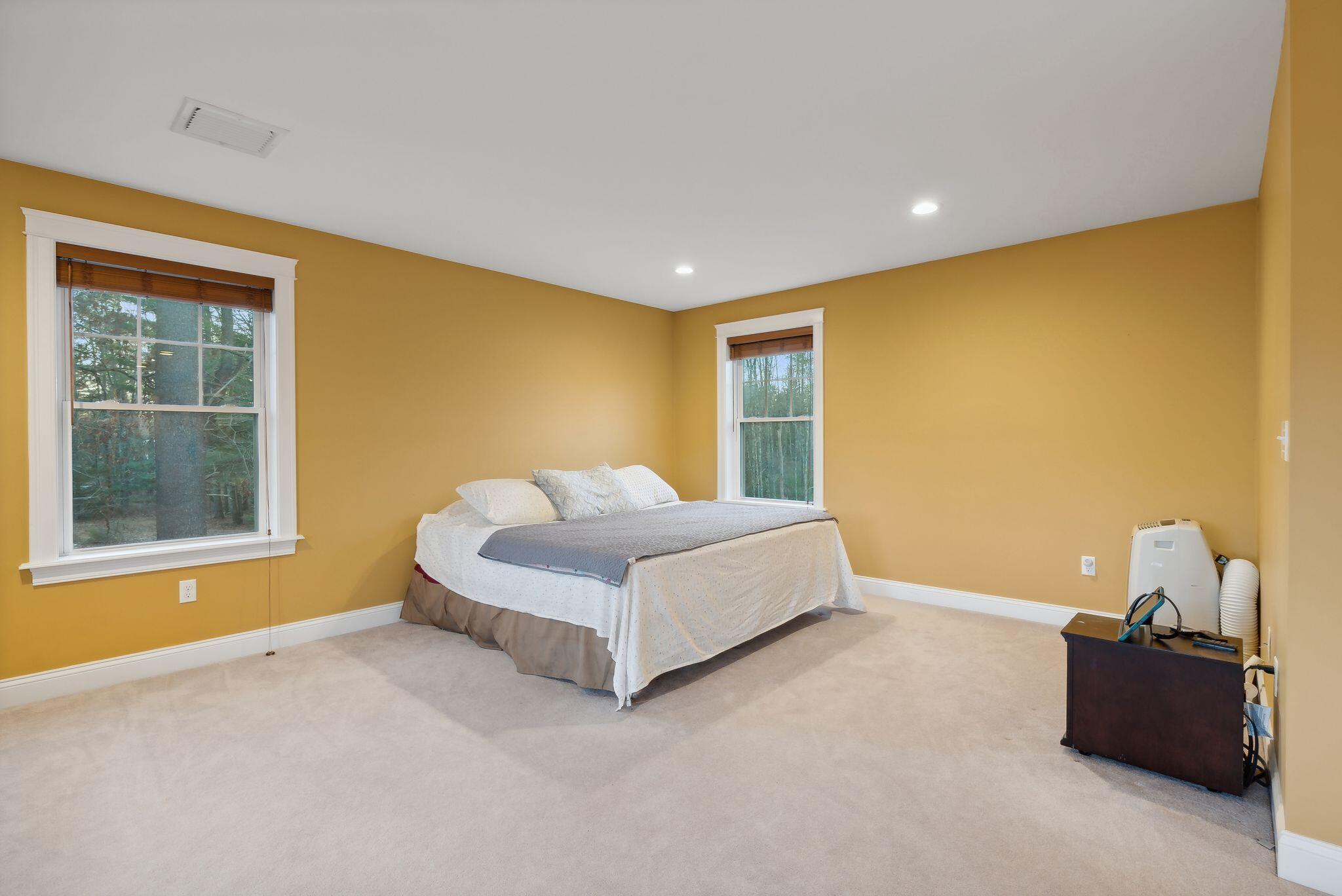 334 Middle Road Falmouth, ME 04105 - Photo 13 of 28 36_DSC00138