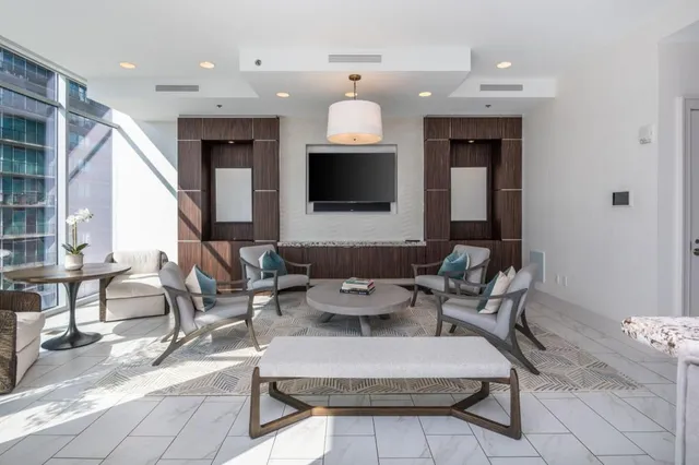 $18,000 | 1065 Peachtree Street Northeast, Unit 3604, Atlanta, GA 30309