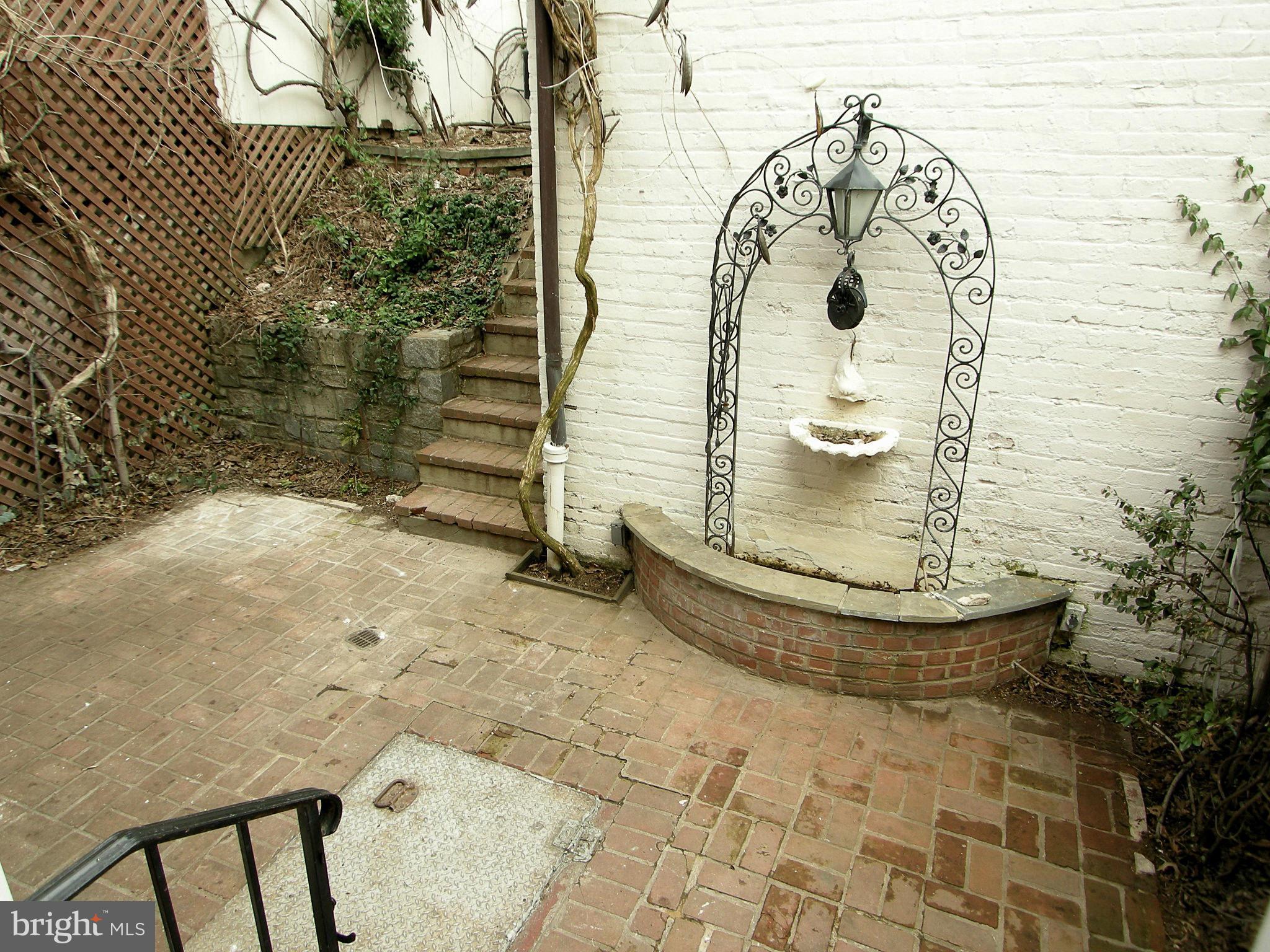 2815 Woodley Road Northwest Washington, DC 20008 - Photo 9 of 25