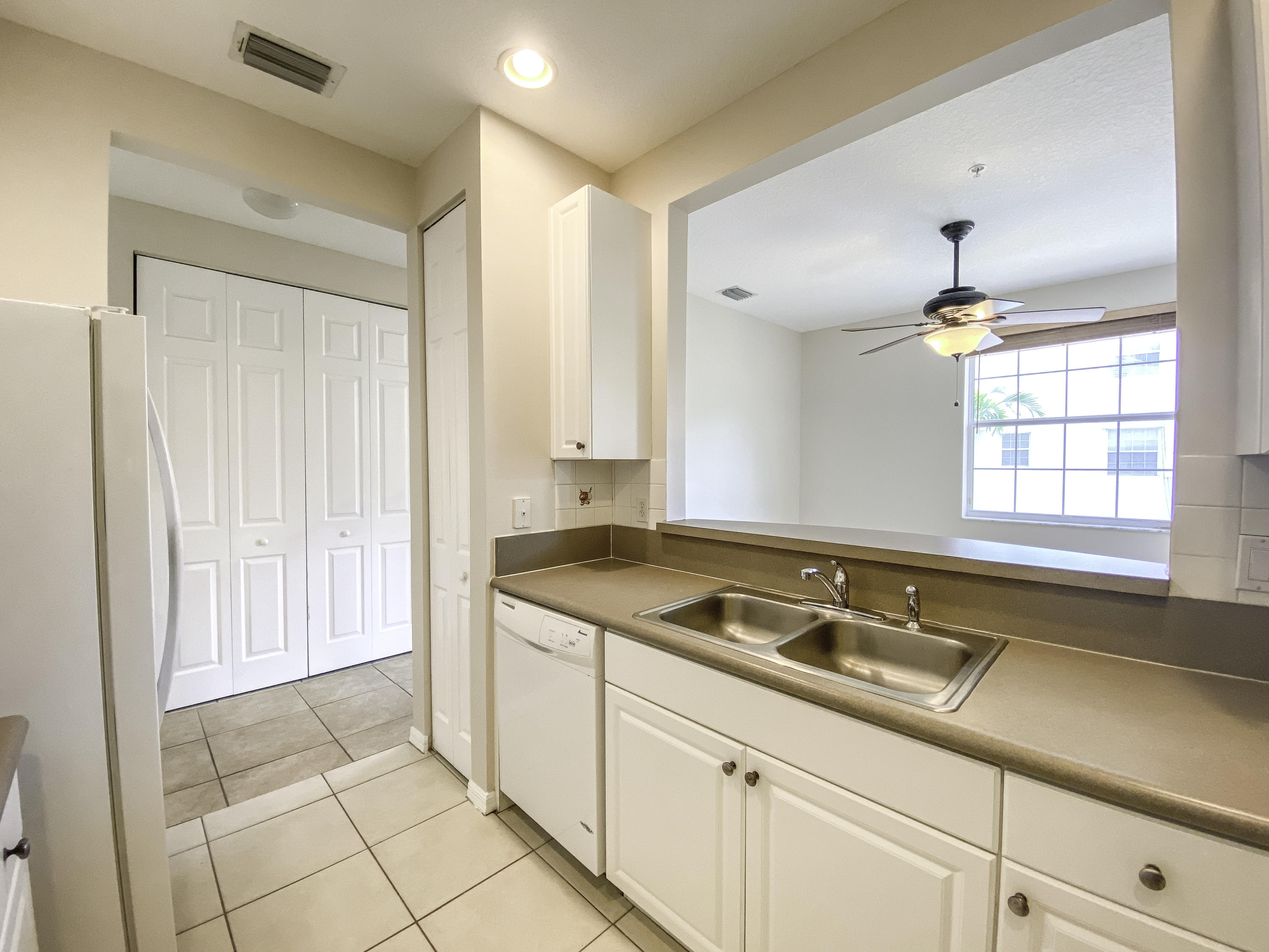 1480 Corbison Point Place Jupiter, FL 33458 - Photo 8 of 28 Kitchen