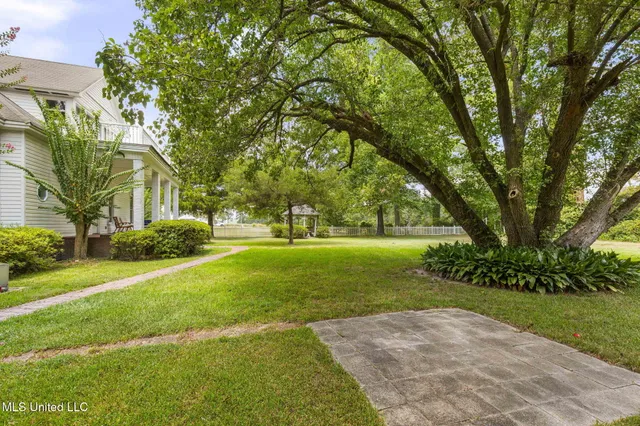 $395,000 | 818 Cannon Avenue, Bentonia, MS 39040