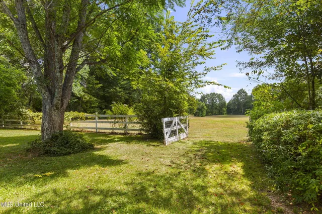 $395,000 | 818 Cannon Avenue, Bentonia, MS 39040