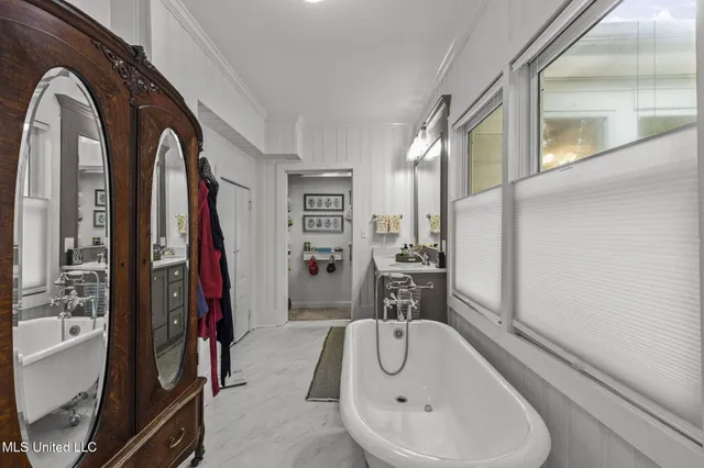 $395,000 | 818 Cannon Avenue, Bentonia, MS 39040