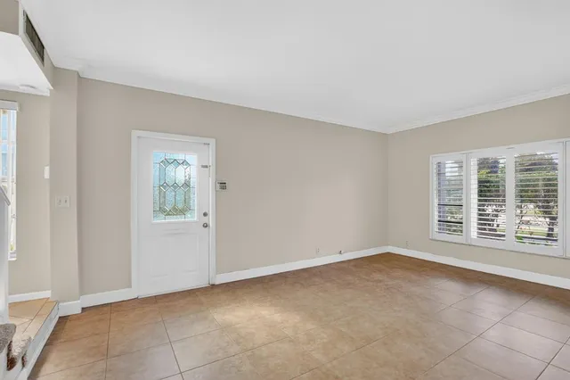 $3,490 | 596 Southeast 20th Avenue, Unit 4, Deerfield Beach, FL 33441