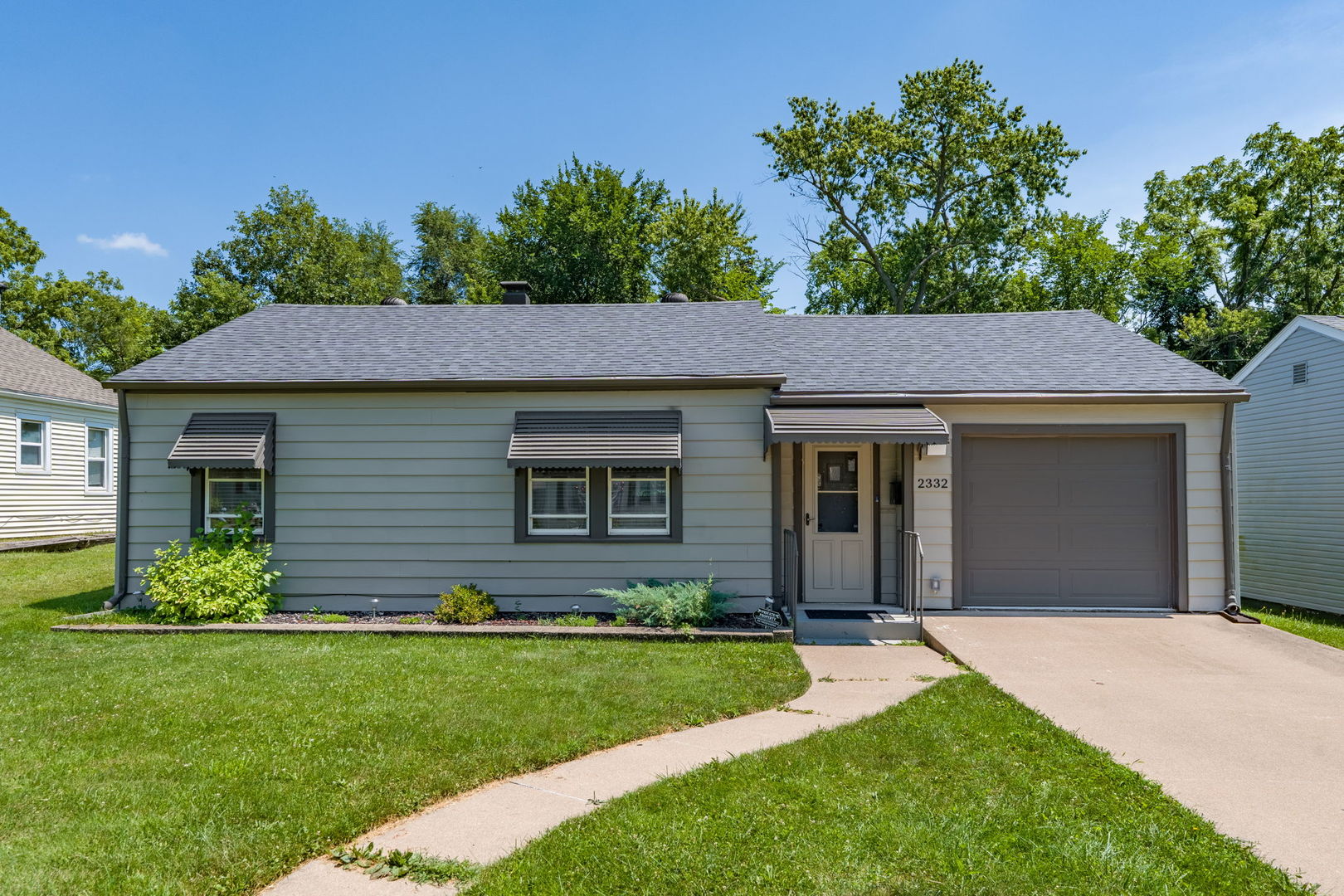2332 48th Street Moline, IL 61265 - Photo 1 of 23