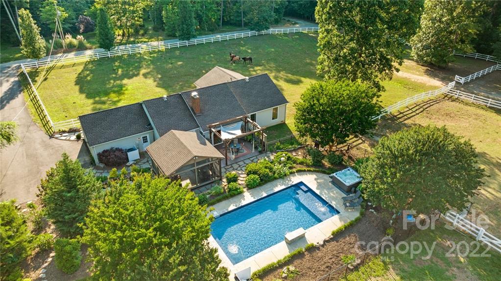 8073 Hambright Road Huntersville, NC 28078 - Photo 12 of 47 Gallery Image 12