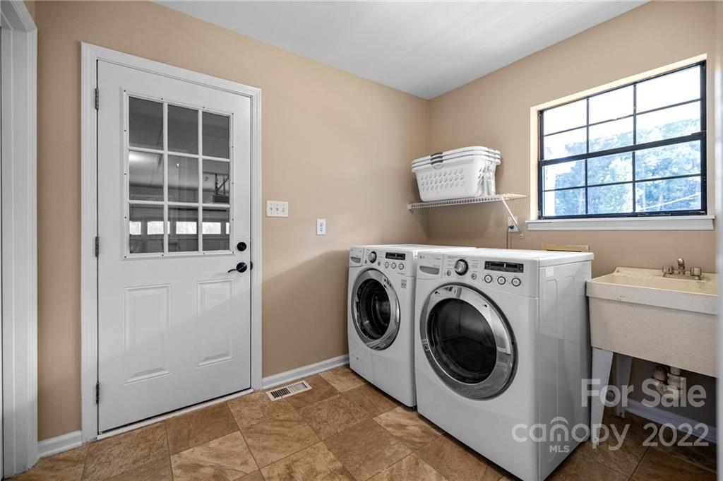 8073 Hambright Road Huntersville, NC 28078 - Photo 25 of 47 Gallery Image 25