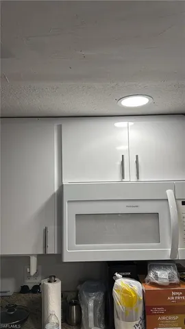 $1,850 | 5400 Golden Gate Parkway, Naples, FL 34116