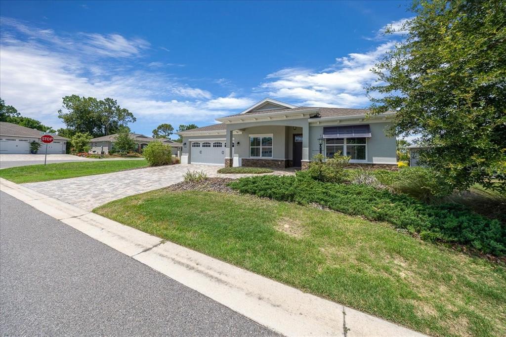 9342 Southwest 102nd Terrace Road Ocala, FL 34481 - Photo 4 of 52 Gallery Image 4