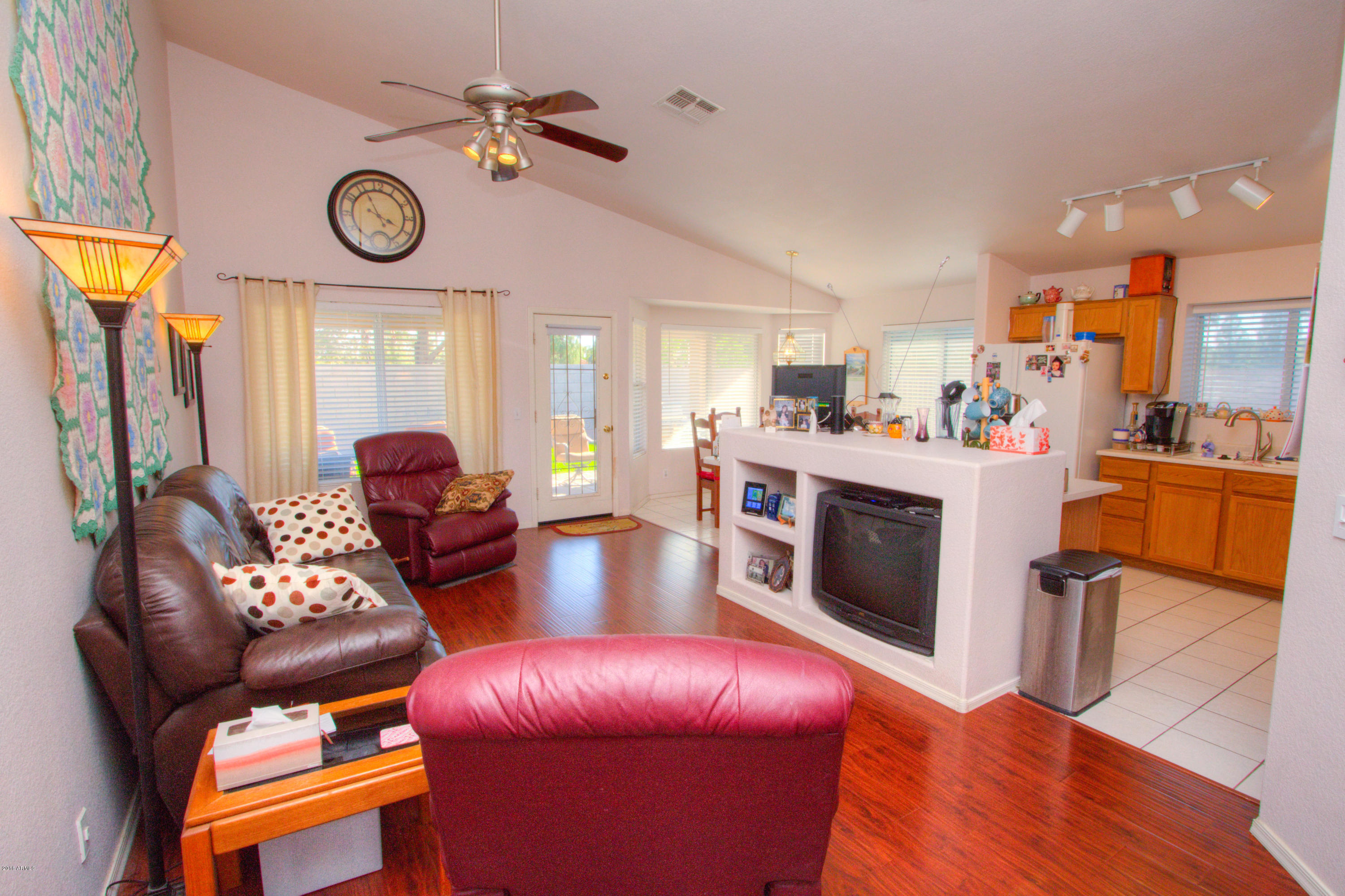 189 West Patrick Street Gilbert, AZ 85233 - Photo 8 of 32 08