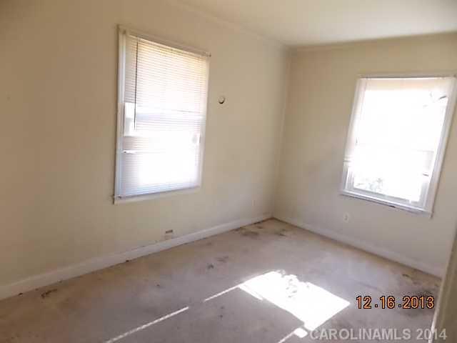 1714 Brook Road Charlotte, NC 28205 - Photo 4 of 7 Gallery Image 4