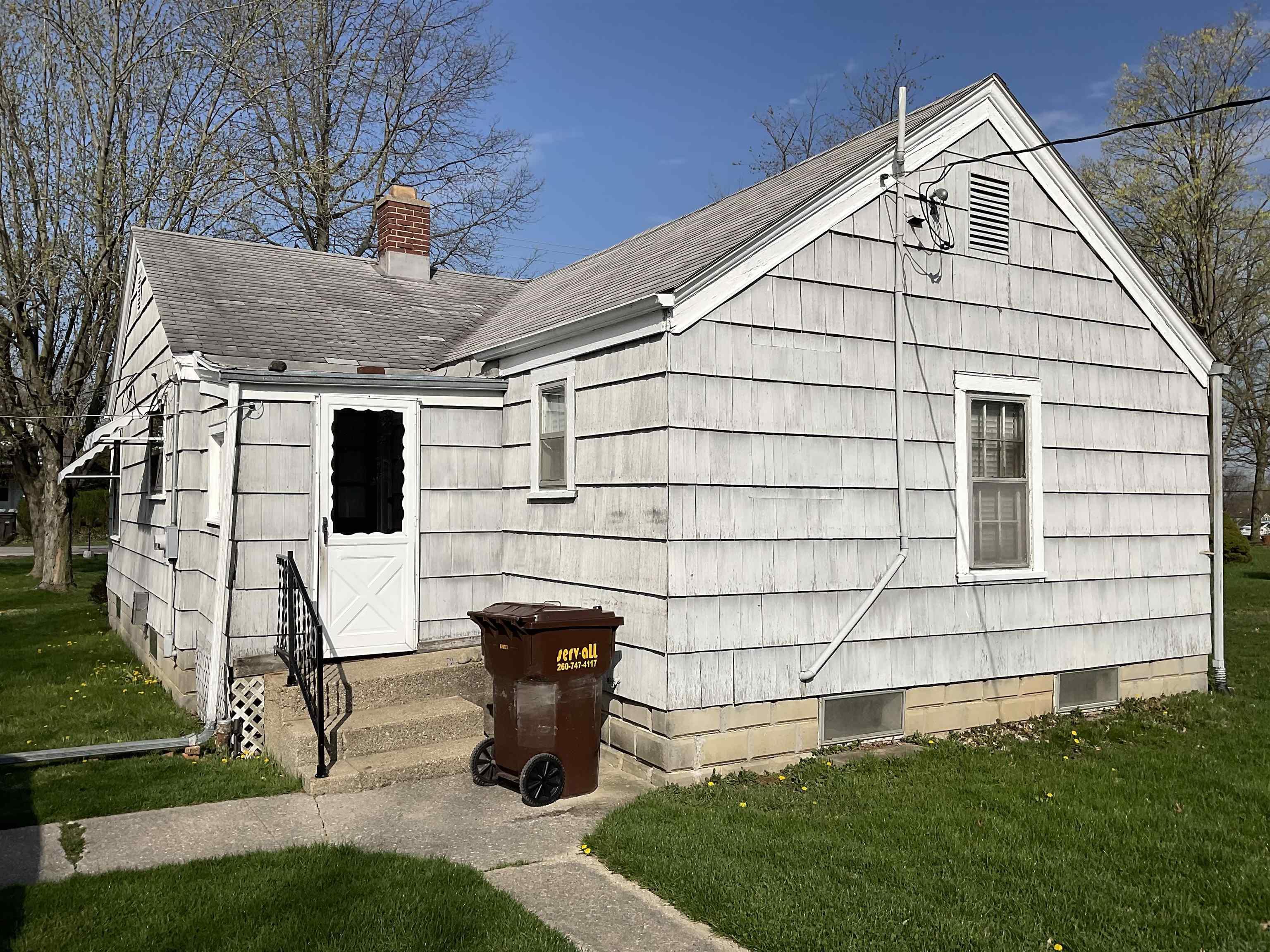 6027 Wayne Trace Fort Wayne, IN 46816 - Photo 12 of 20