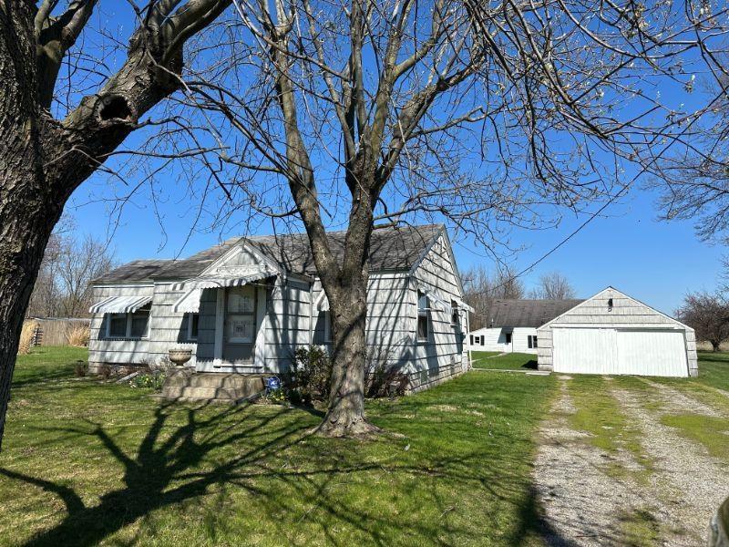 6027 Wayne Trace Fort Wayne, IN 46816 - Photo 15 of 20