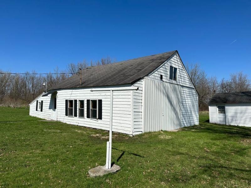 6027 Wayne Trace Fort Wayne, IN 46816 - Photo 18 of 20