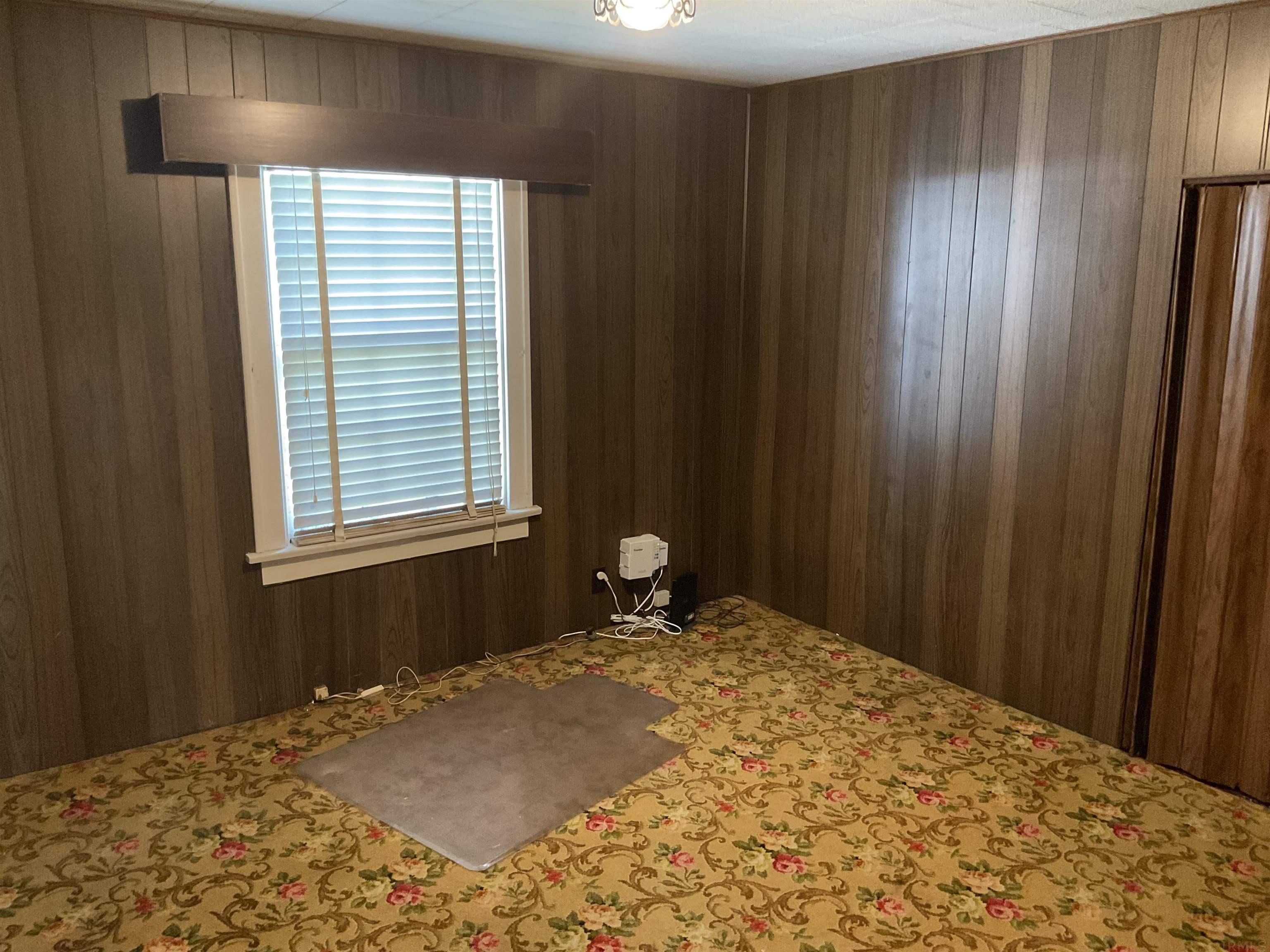 6027 Wayne Trace Fort Wayne, IN 46816 - Photo 5 of 20