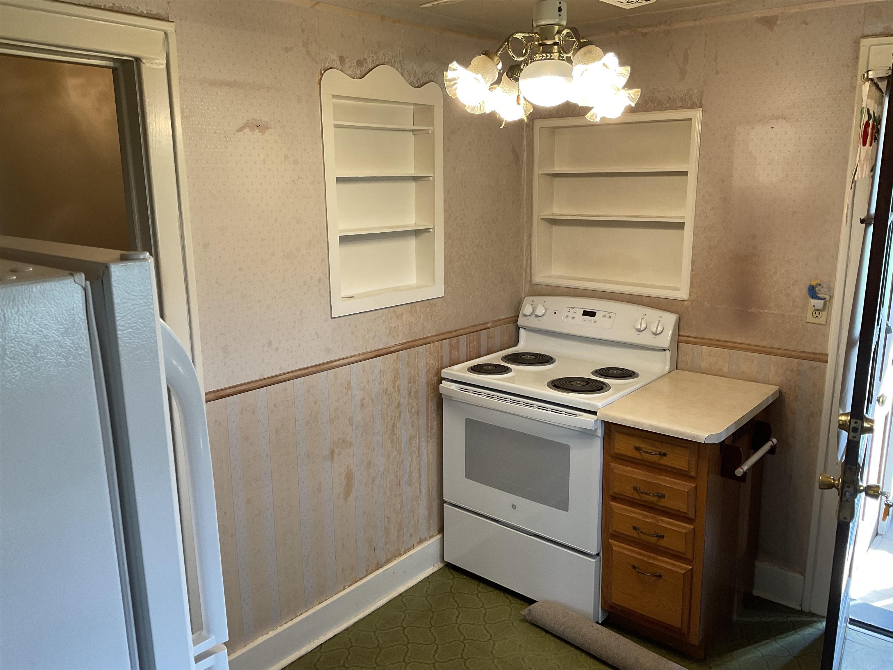 6027 Wayne Trace Fort Wayne, IN 46816 - Photo 10 of 20