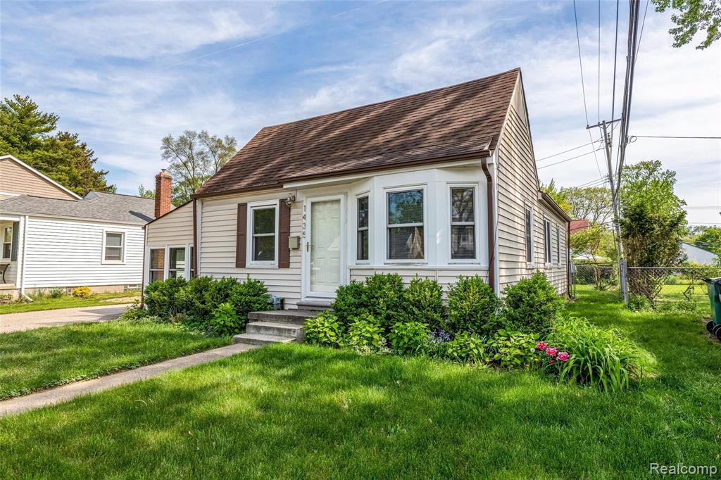 1435 Columbia Road Berkley, MI 48072 - Photo 2 of 29
