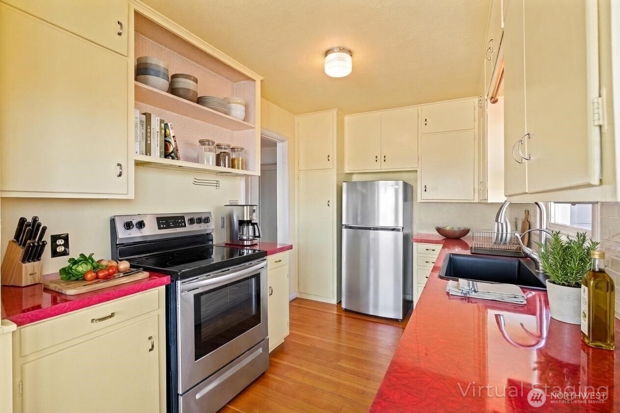 520 South Golf Course Road Port Angeles, WA 98362 - Photo 13 of 40