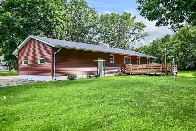 $319,900 | 26283 Meadowbrook Lane, Winona, MN 55987