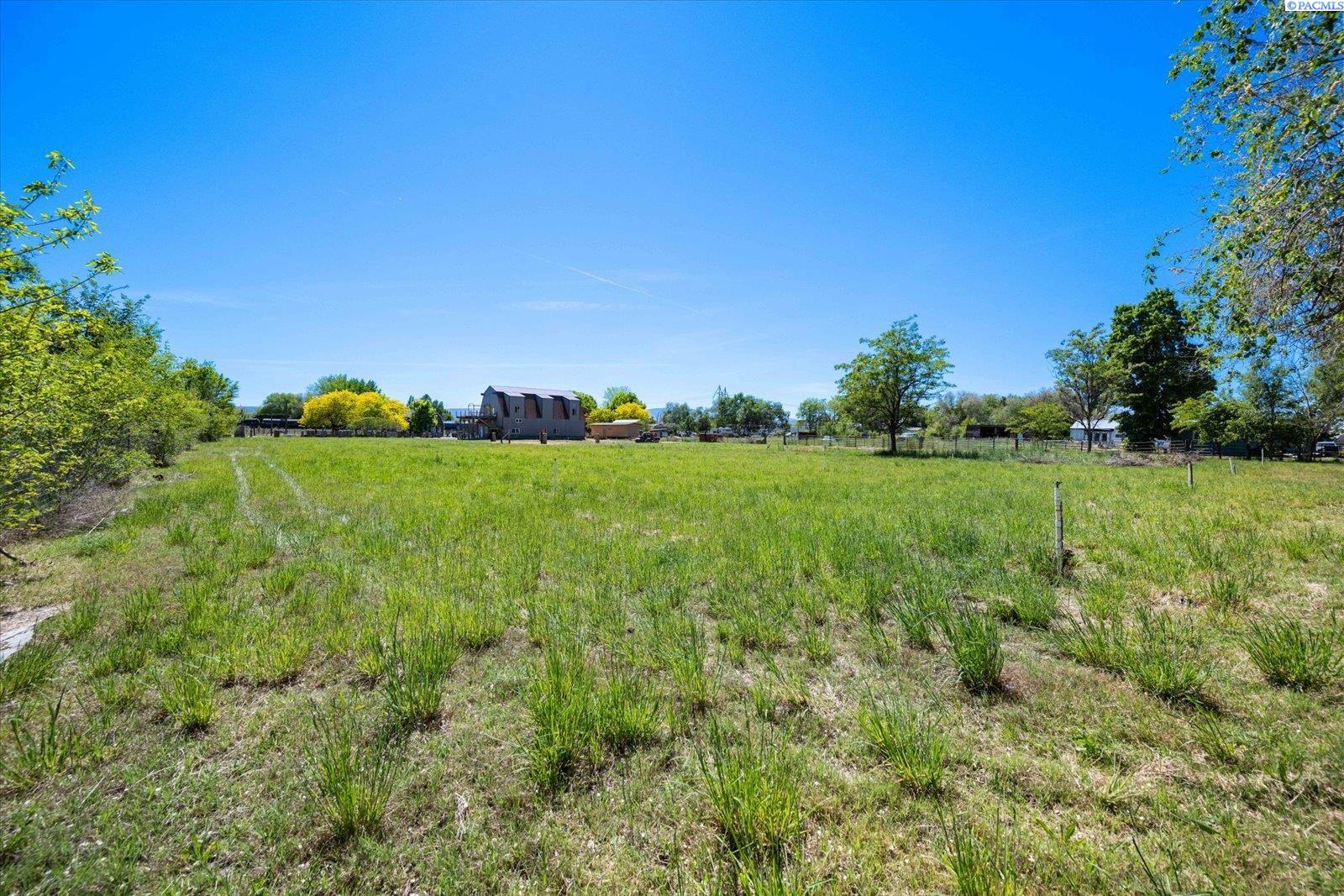 21018 South Finley Road Kennewick, WA 99337 - Photo 38 of 41 Gallery Image 38