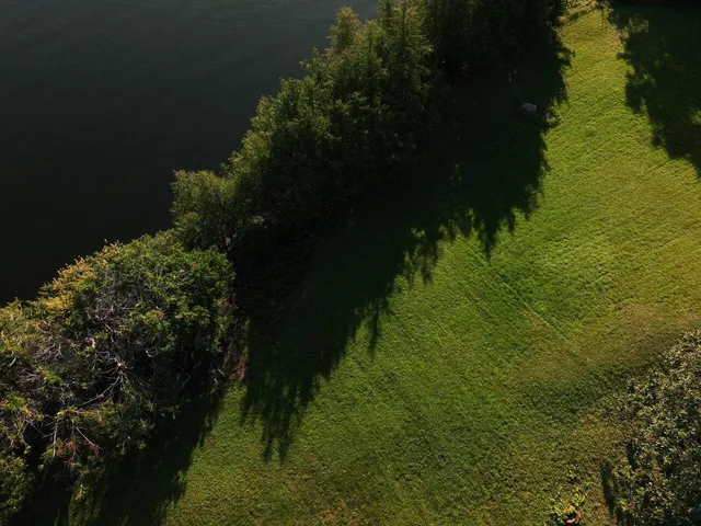 $725,000 | 38 Featherbed Lane, South Hero, VT 05486