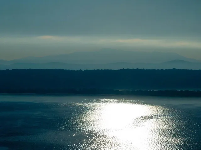 $725,000 | 38 Featherbed Lane, South Hero, VT 05486