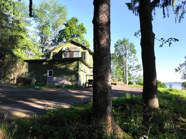 $725,000 | 38 Featherbed Lane, South Hero, VT 05486