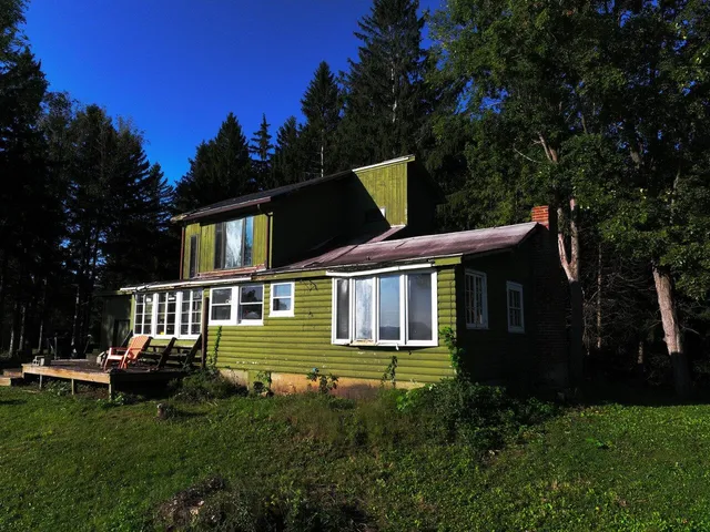 $725,000 | 38 Featherbed Lane, South Hero, VT 05486