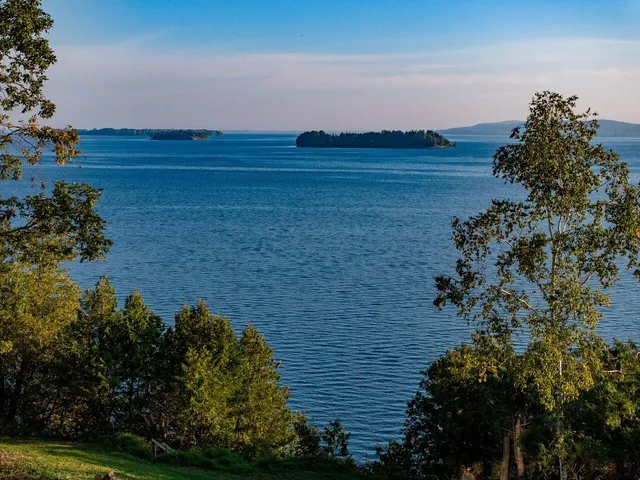 $725,000 | 38 Featherbed Lane, South Hero, VT 05486